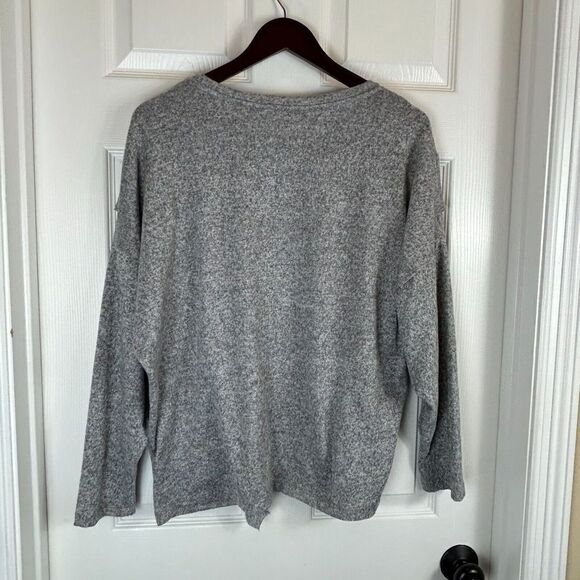 Coverstitched Womens Gray Sweater Sz L Long Sleeve Pullover Ruffled Soft Top U - Picture 5 of 11